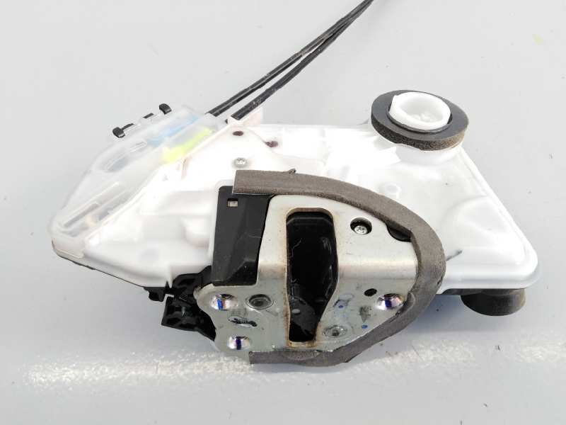 Recambio de cerradura puerta delantera derecha para toyota hilux (kun) referencia OEM IAM H1014012J6  E2-B4-15-2