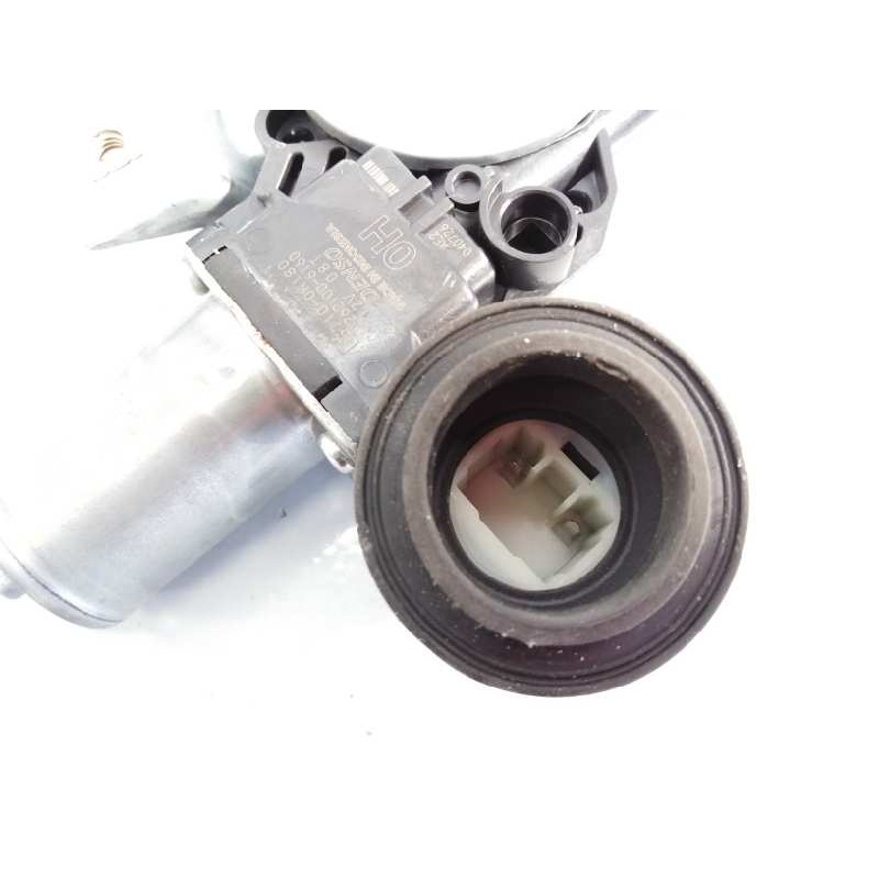 Recambio de elevalunas delantero derecho para toyota hilux (kun) referencia OEM IAM 857108K180  E2-B4-8-1