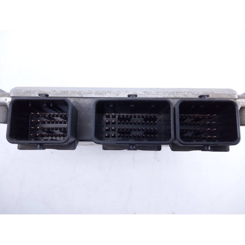 Recambio de centralita motor uce para peugeot 406 berlina (s1/s2) srdt referencia OEM IAM 9652183480 0281011520 E3-B2-41-3