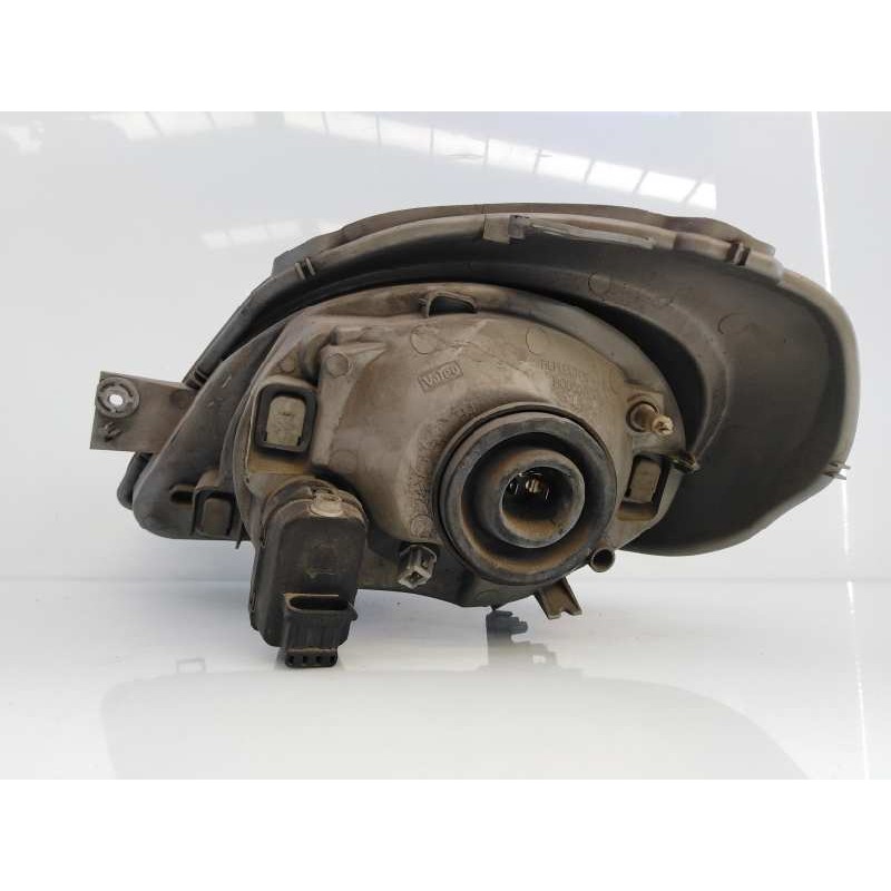 Recambio de faro derecho para nissan primastar (x83) caja cerrada batalla corta 2,76t referencia OEM IAM   E2-A4-8-1