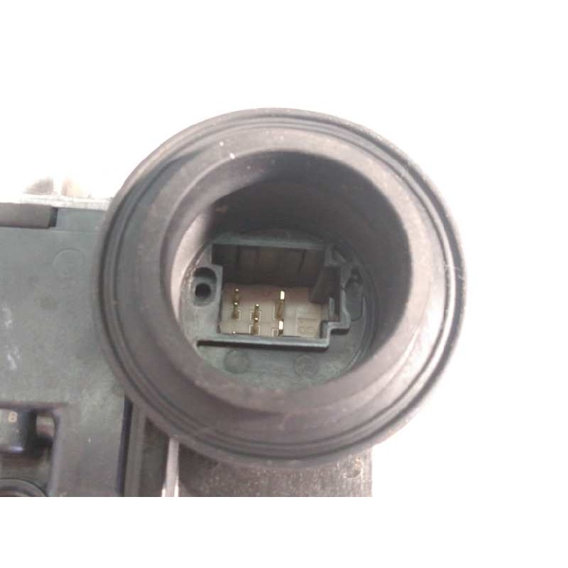 Recambio de elevalunas trasero derecho para toyota land cruiser (j15) limited referencia OEM IAM 8572060310 0620204521 E2-B4-18-