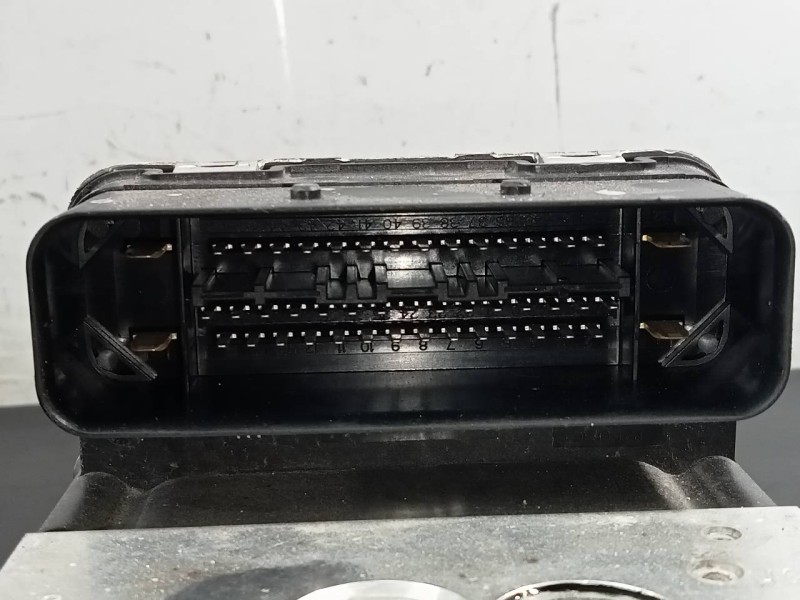 Recambio de abs para porsche macan (typ ) s diesel referencia OEM IAM 95B614517D  P3-B8-23-4