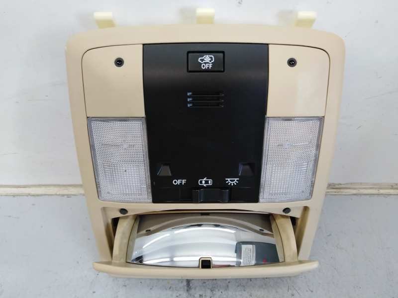 Recambio de luz interior para toyota land cruiser (j15) limited referencia OEM IAM   E2-B4-18-1