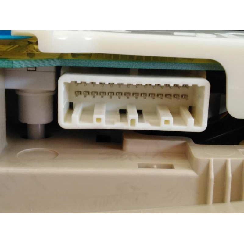 Recambio de luz interior para toyota land cruiser (j15) limited referencia OEM IAM   E2-B4-18-1