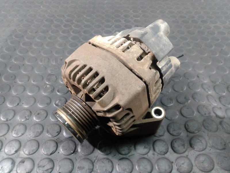 Recambio de alternador para fiat fiorino sx furg. referencia OEM IAM 51784845 2543477A P3-A4-30-2