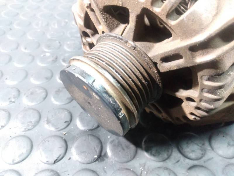 Recambio de alternador para fiat fiorino sx furg. referencia OEM IAM 51784845 2543477A P3-A4-30-2