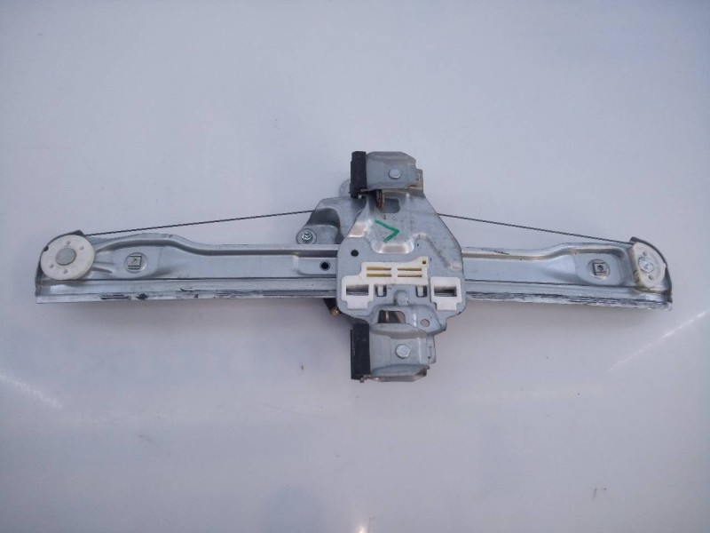 Recambio de elevalunas trasero derecho para chevrolet orlando lt+ referencia OEM IAM 98810J3070  E2-B6-55-2