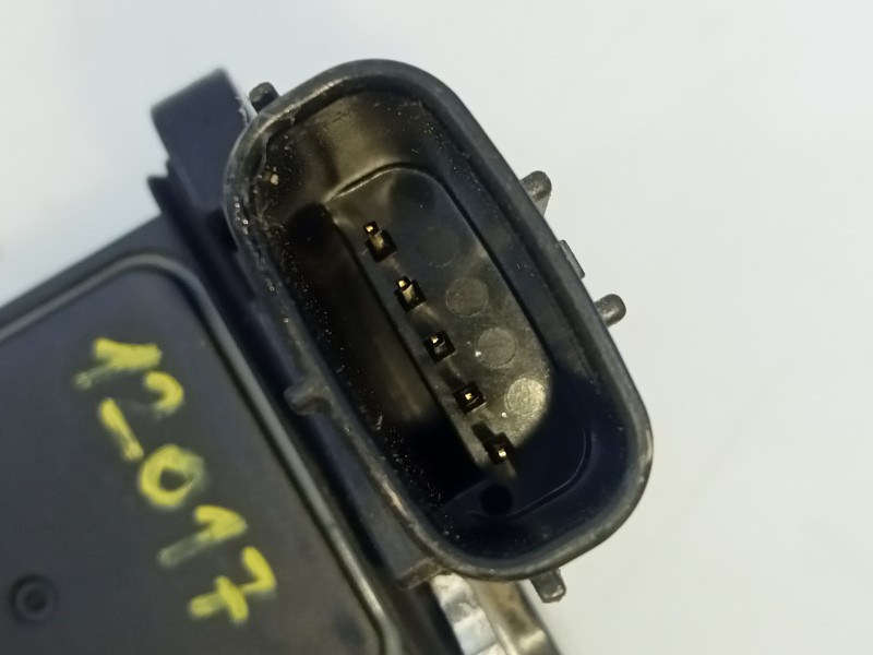 Recambio de caudalimetro para toyota auris active referencia OEM IAM 2220475030 AFH70M37 E3-B2-18-2
