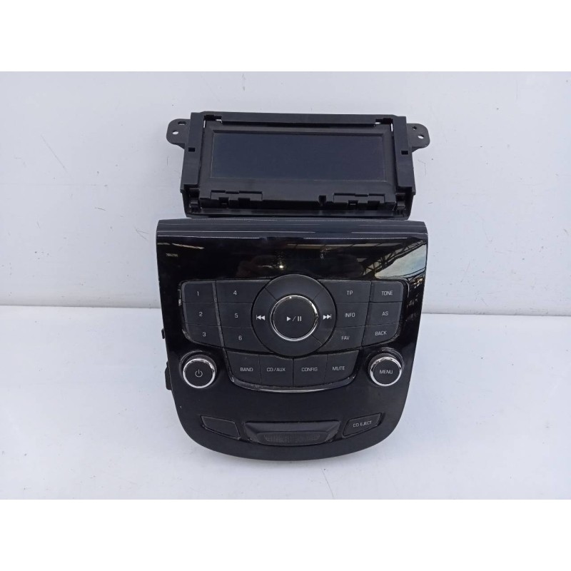 Recambio de sistema audio / radio cd para chevrolet orlando lt+ referencia OEM IAM 22824480G 95020067 E3-A5-9-2