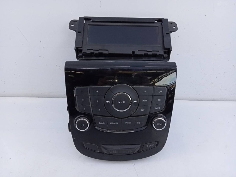 Recambio de sistema audio / radio cd para chevrolet orlando lt+ referencia OEM IAM 22824480G 95020067 E3-A5-9-2