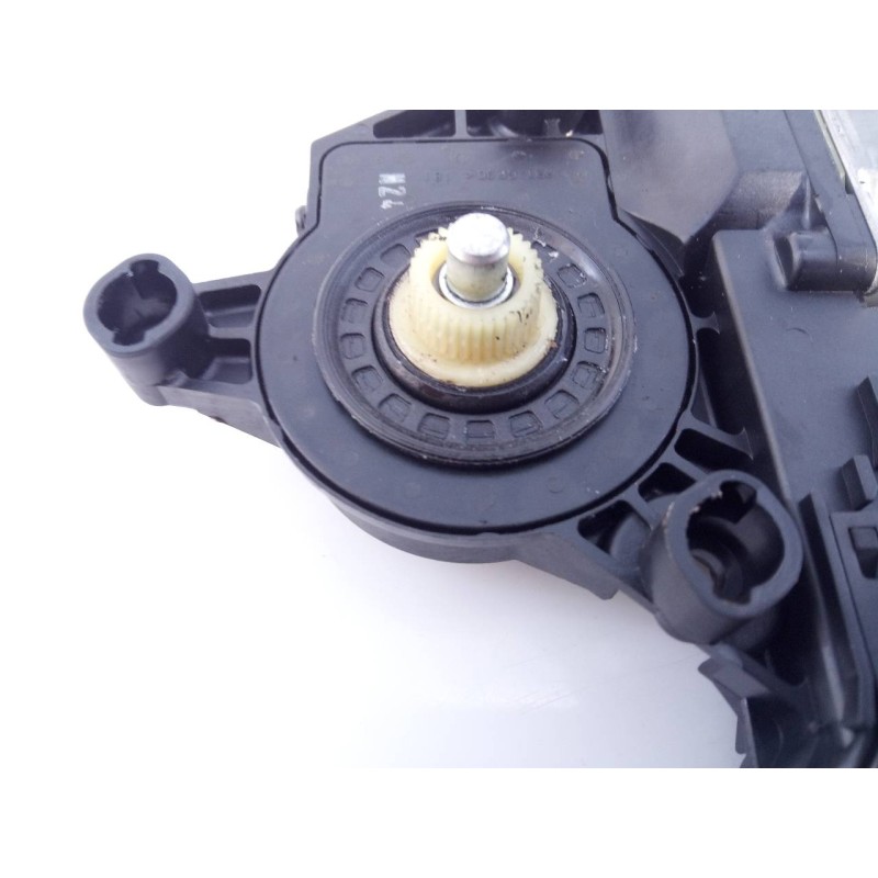 Recambio de elevalunas trasero izquierdo para audi a4 avant (8e) 2.5 tdi referencia OEM IAM 8E0959801A  E1-B6-16-2