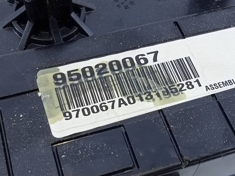 Recambio de sistema audio / radio cd para chevrolet orlando lt+ referencia OEM IAM 22824480G 95020067 E3-A5-9-2