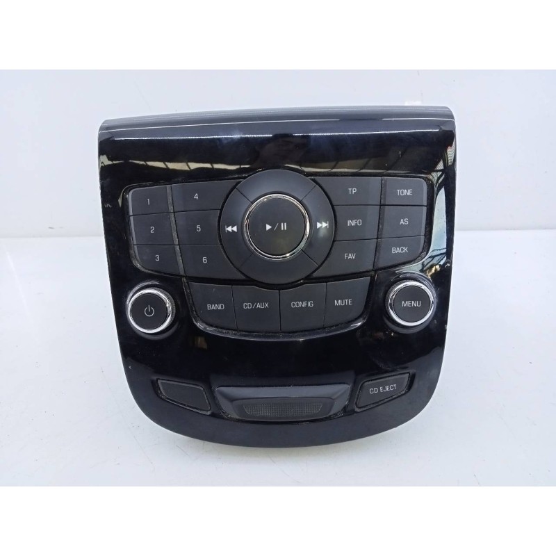 Recambio de sistema audio / radio cd para chevrolet orlando lt+ referencia OEM IAM 22824480G 95020067 E3-A5-9-2