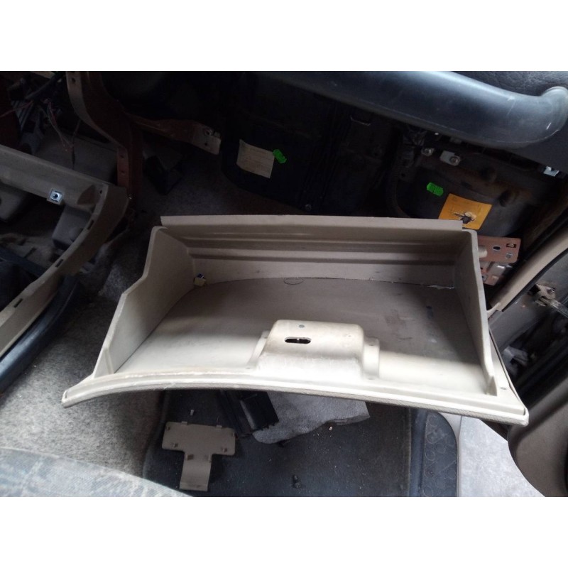 Recambio de guantera para nissan terrano/terrano.ii (r20) lx (3-ptas.) referencia OEM IAM   