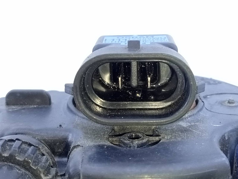 Recambio de faro antiniebla derecho para renault megane iii berlina 5 p limited referencia OEM IAM 8200074008 89202503 E1-A1-47-