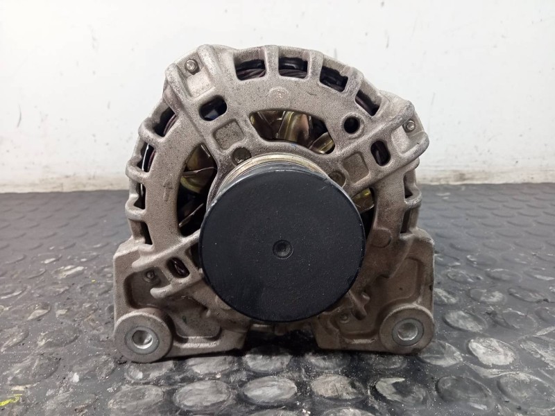 Recambio de alternador para dacia sandero stepway referencia OEM IAM 231005079R F000BL0456 P3-B6-2-3