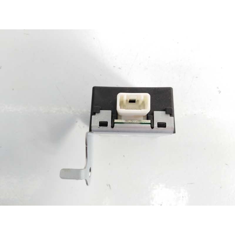 Recambio de modulo electronico para toyota hilux (kun) referencia OEM IAM 897410K01 61F046000 E3-B2-4-3