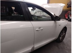 Recambio de puerta delantera derecha para renault megane iii berlina 5 p limited referencia OEM IAM    2