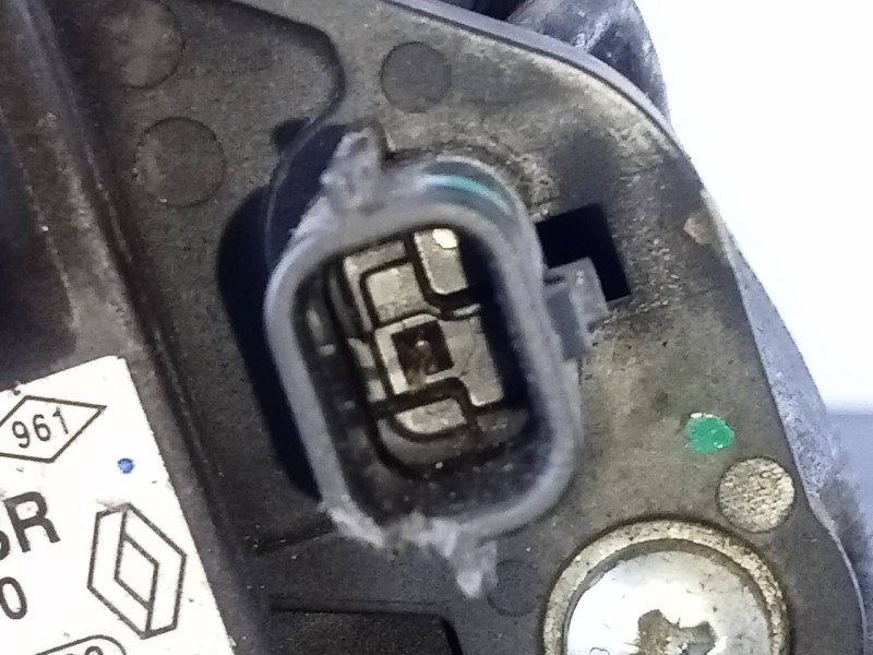 Recambio de alternador para dacia sandero stepway ambiance referencia OEM IAM 231008593R  P3-A4-23-2