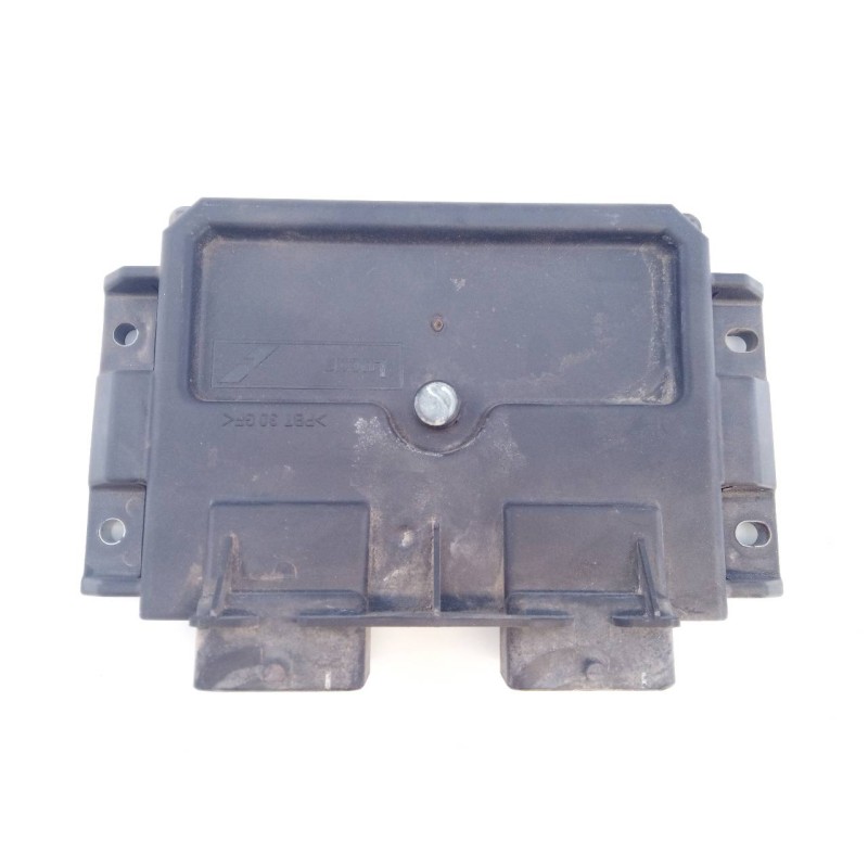 Recambio de centralita motor uce para peugeot 206 berlina x-line referencia OEM IAM R04080022E 9640900080 E3-B4-9-4