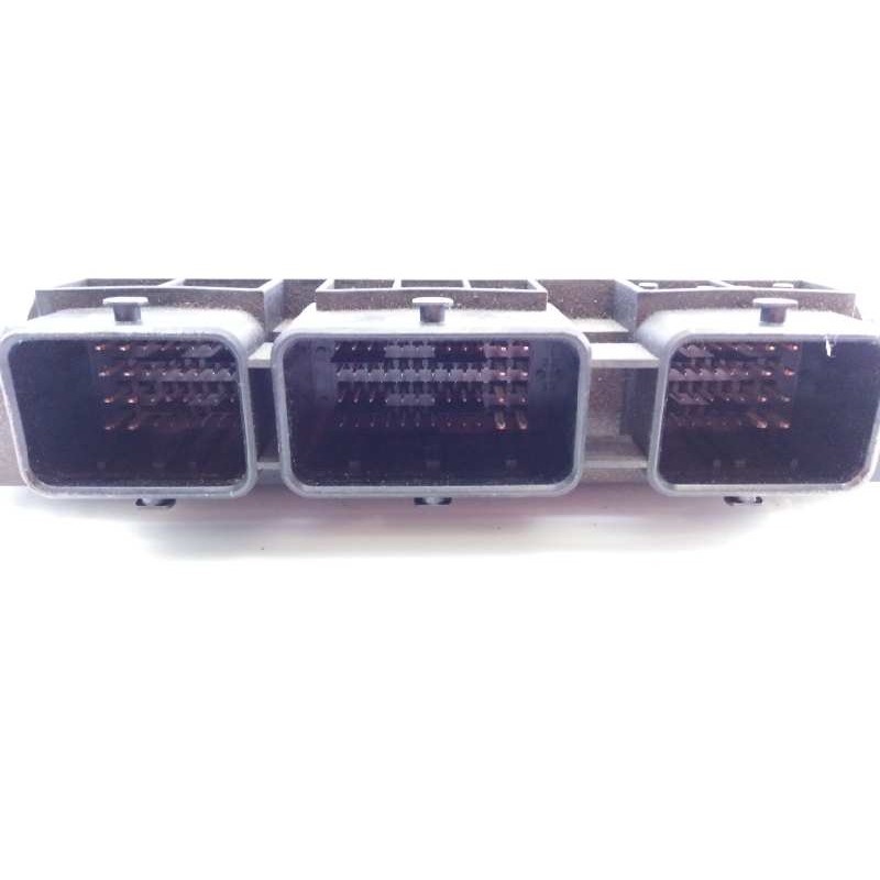 Recambio de centralita motor uce para peugeot 308 sw urban referencia OEM IAM 9664843780 0281013872 E3-B2-33-4