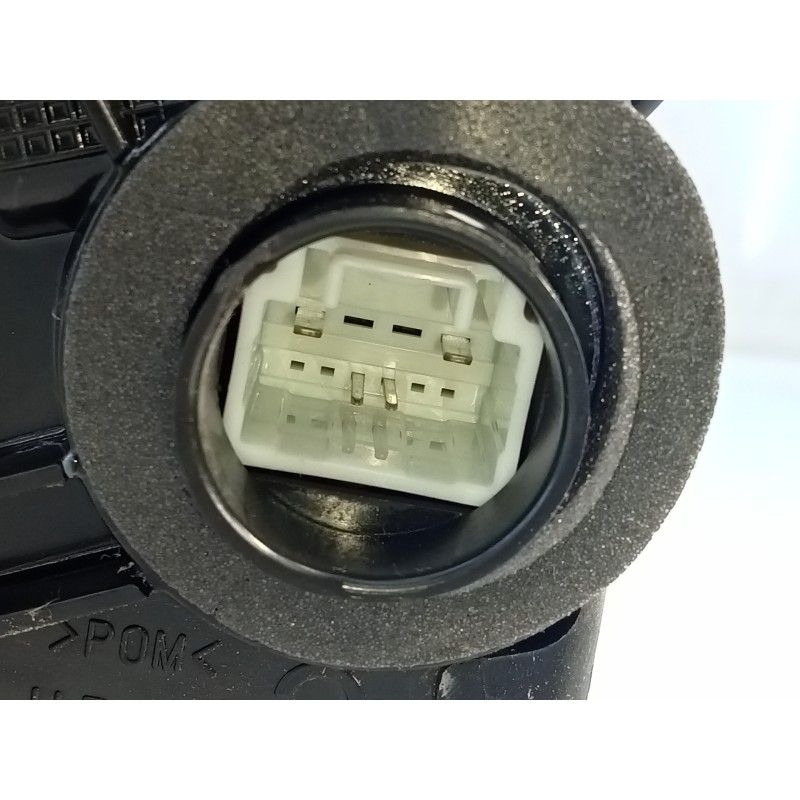 Recambio de cerradura puerta delantera derecha para toyota auris active referencia OEM IAM 4B210716X  E2-B4-55-1