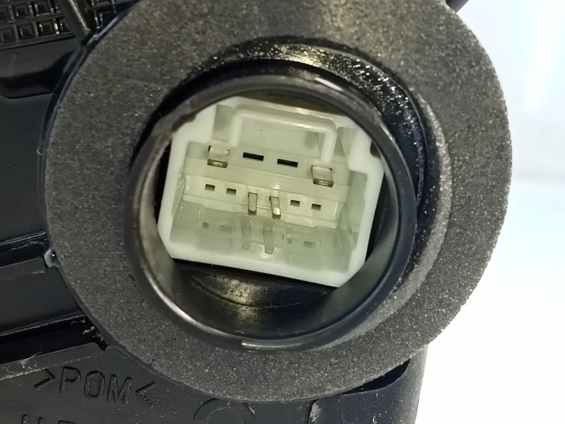 Recambio de cerradura puerta delantera derecha para toyota auris active referencia OEM IAM 4B210716X  E2-B4-55-1