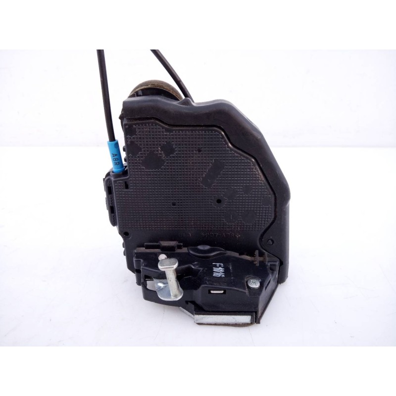 Recambio de cerradura puerta trasera izquierda para toyota auris active referencia OEM IAM   E2-B4-61-2
