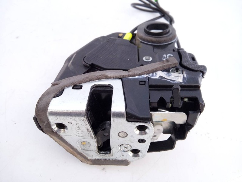 Recambio de cerradura puerta trasera izquierda para toyota auris active referencia OEM IAM   E2-B4-61-2