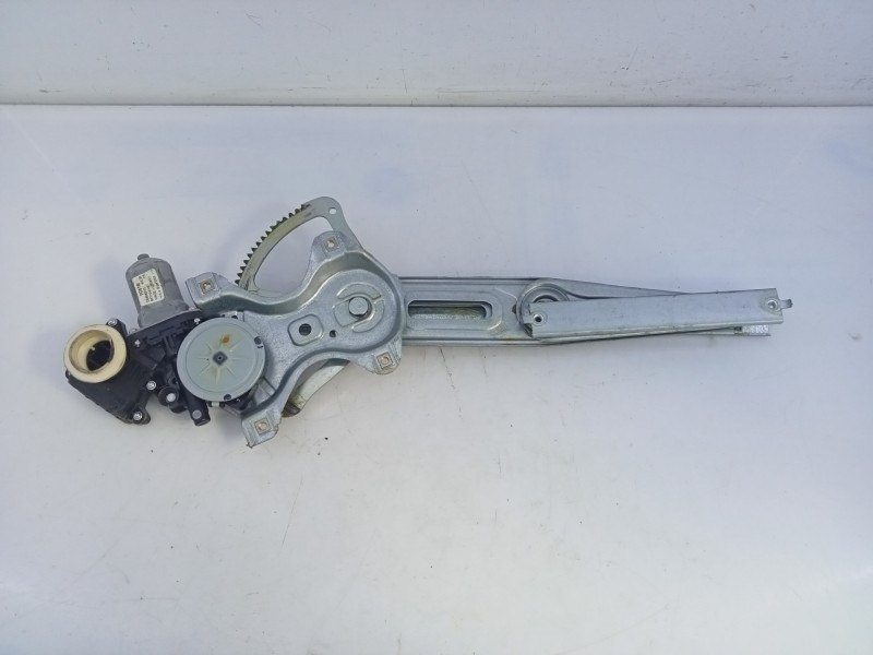 Recambio de elevalunas delantero derecho para toyota auris active referencia OEM IAM 8570102010 961920101 E2-B4-53-1