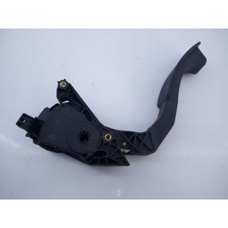 Recambio de pedal acelerador para dacia sandero stepway referencia OEM IAM 180022703R  E2-A1-13-5