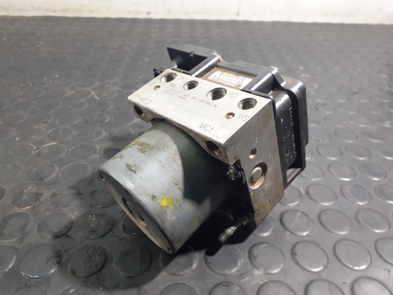 Recambio de abs para peugeot 307 berlina (s2) d-sign referencia OEM IAM 0265231486 9649988280 P3-A8-29-4