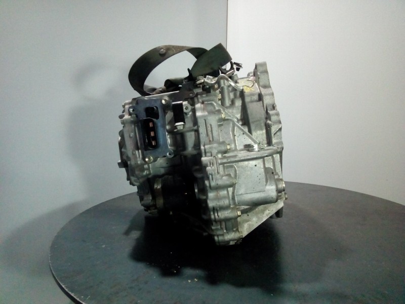 Recambio de caja cambios para toyota yaris hsd advance referencia OEM IAM 1LM 323B108 M1-B2-46