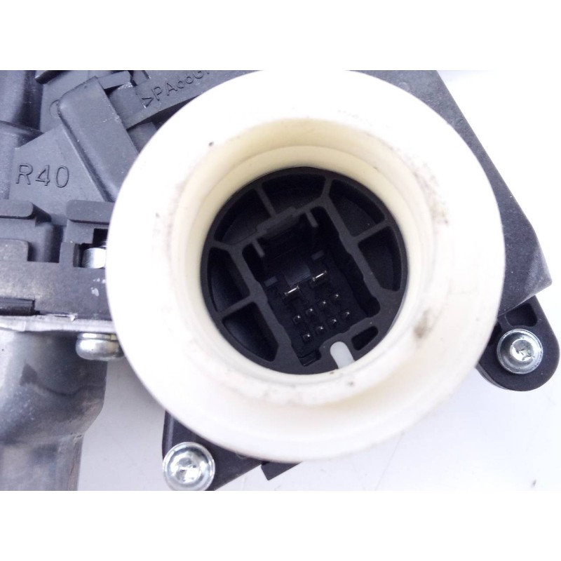 Recambio de elevalunas trasero izquierdo para toyota auris active referencia OEM IAM 8570102010 961920101 E2-B4-55-2