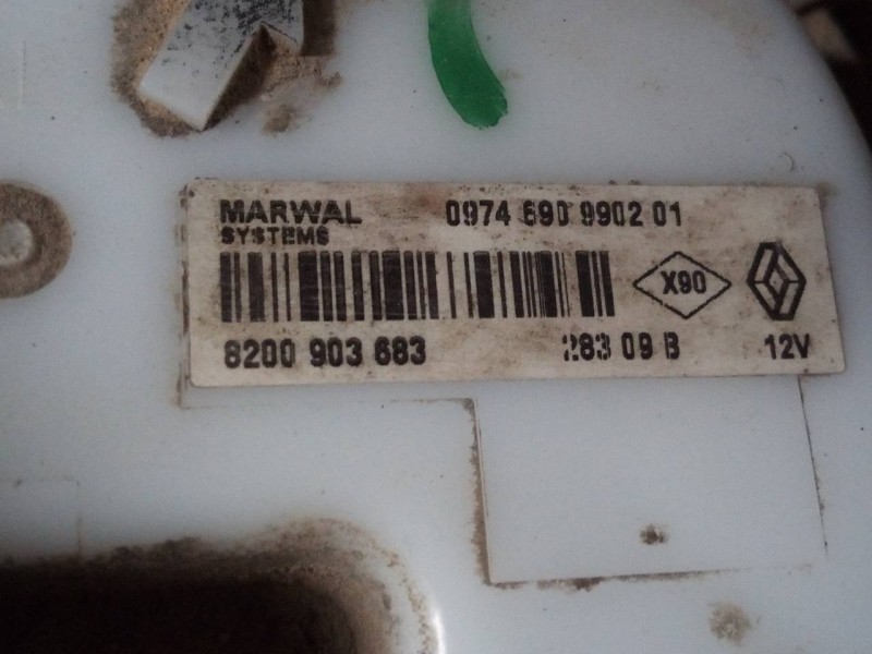 Recambio de aforador para dacia sandero laureate referencia OEM IAM 8200903683 9283B01 