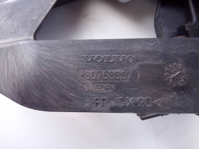 Recambio de cerradura puerta trasera izquierda para volvo xc60 momentum 2wd referencia OEM IAM 30753337  E1-A5-32-2