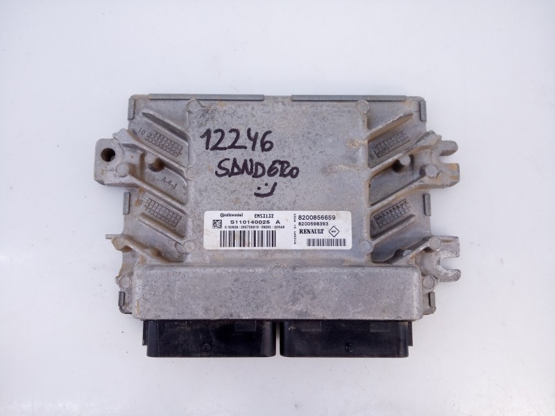Recambio de centralita motor uce para dacia sandero laureate referencia OEM IAM 8200856659 S110140025 E2-A1-29-2