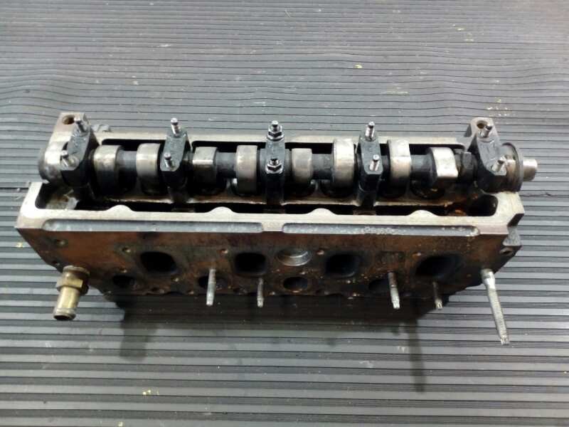 Recambio de culata para ford escort berlina/turnier referencia OEM IAM 18406090 200€ P1-B8-12-4