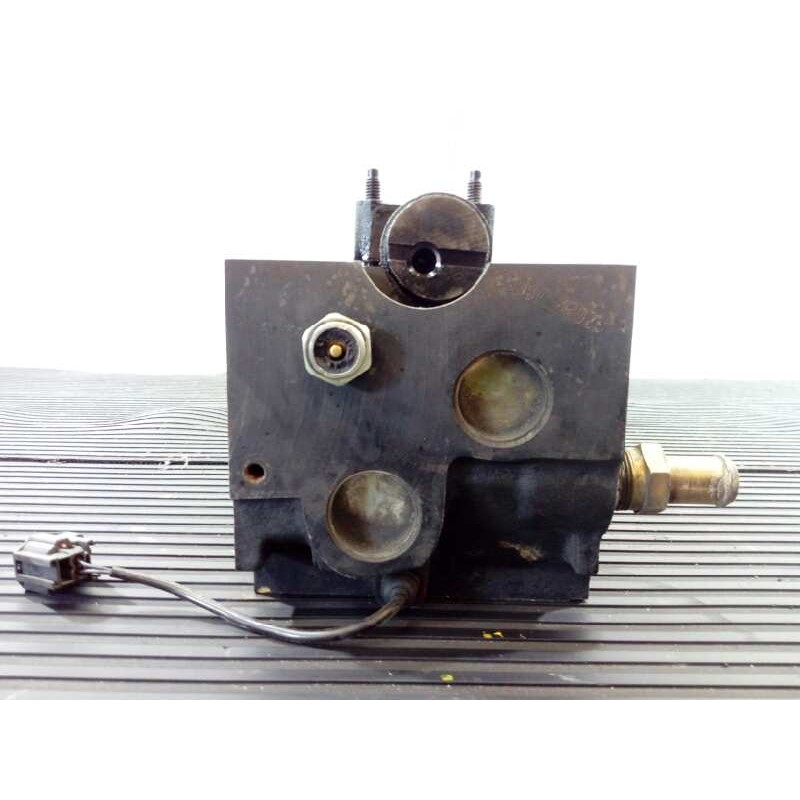 Recambio de culata para ford escort berlina/turnier referencia OEM IAM 18406090 200€ P1-B8-12-4