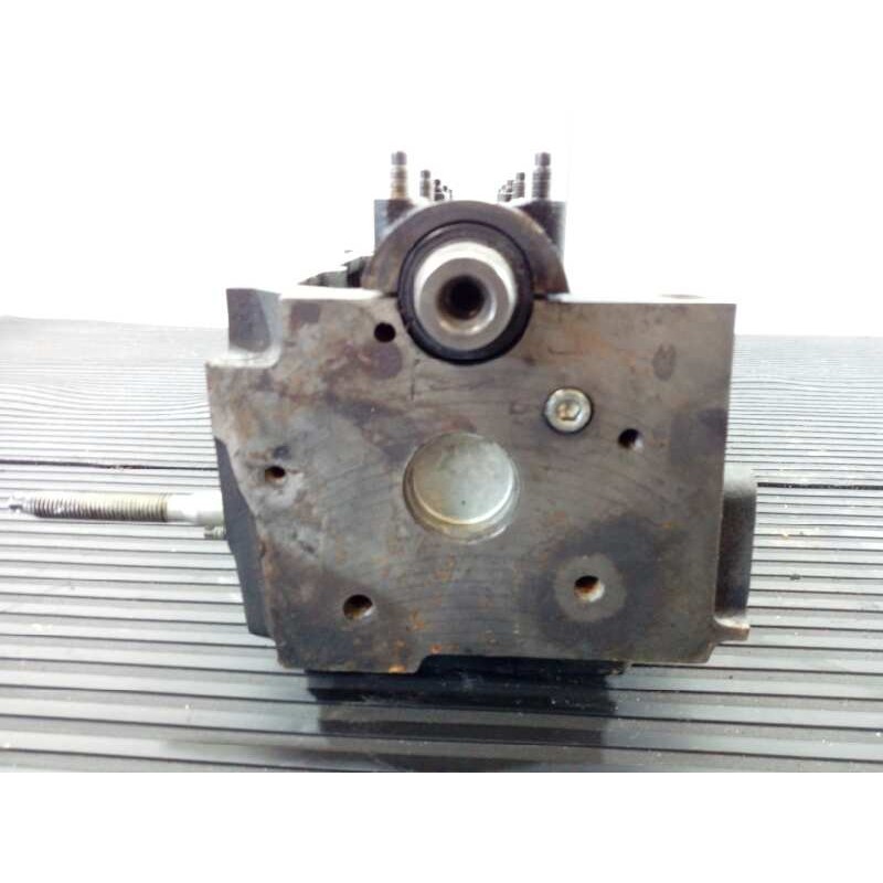 Recambio de culata para ford escort berlina/turnier referencia OEM IAM 18406090 200€ P1-B8-12-4