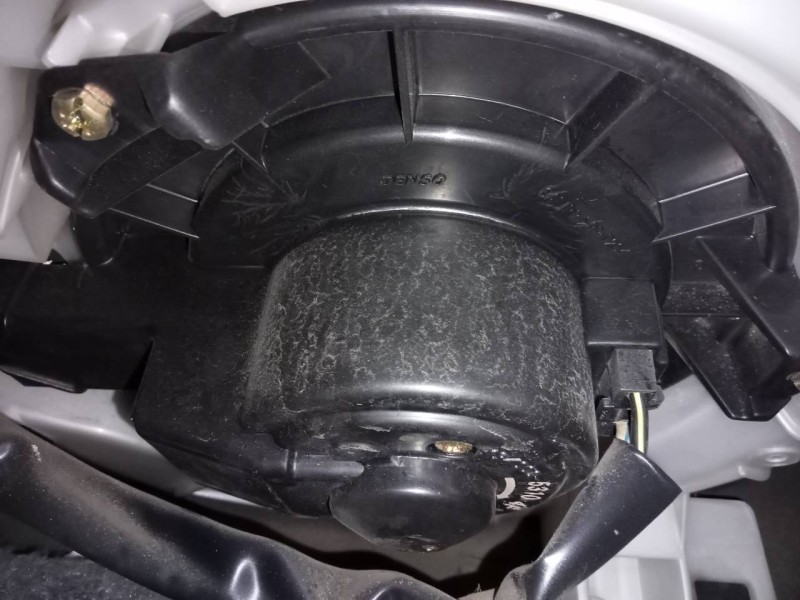 Recambio de ventilador calefaccion para toyota land cruiser (j12) gx referencia OEM IAM 1940005310  