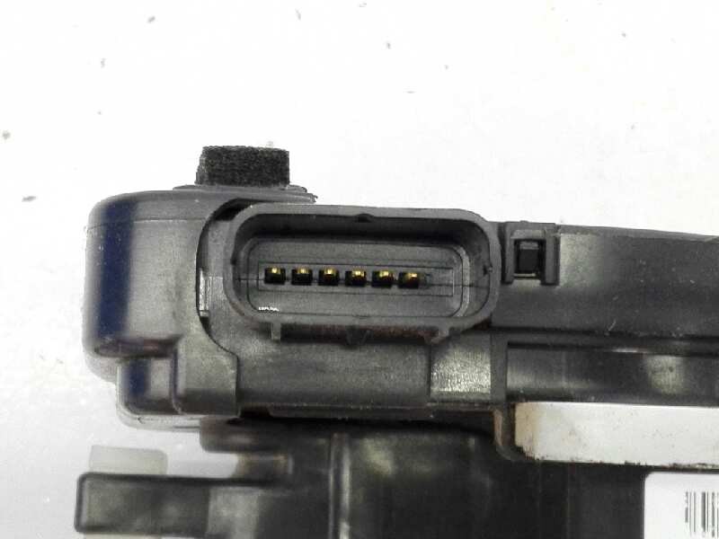 Recambio de cerradura puerta delantera derecha para kia sportage drive 4x2 referencia OEM IAM 313203U010FKB  E2-B5-10-2