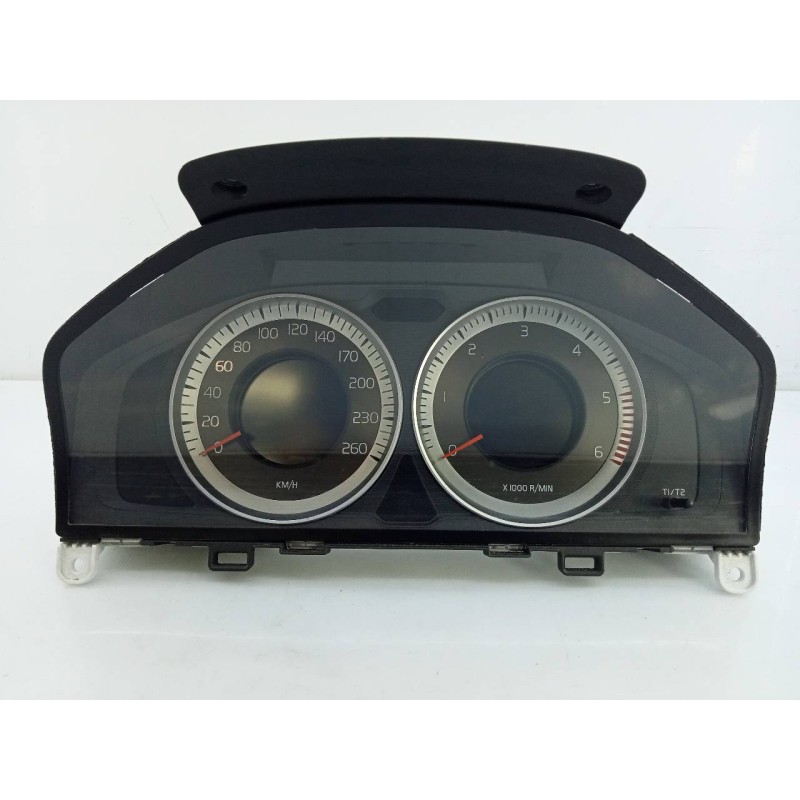 Recambio de cuadro instrumentos para volvo xc70 kinetic 2wd referencia OEM IAM 31343325AA 36001836 E3-B5-43-4