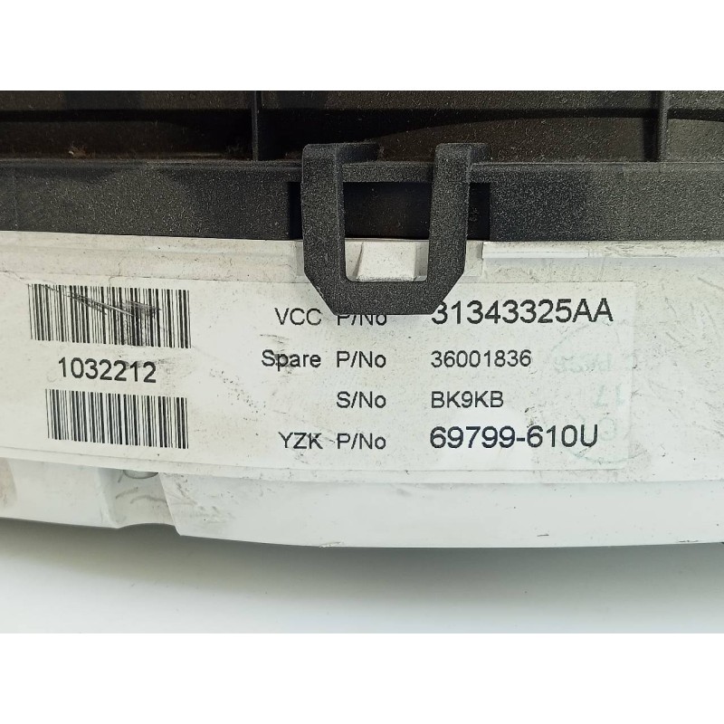 Recambio de cuadro instrumentos para volvo xc70 kinetic 2wd referencia OEM IAM 31343325AA 36001836 E3-B5-43-4