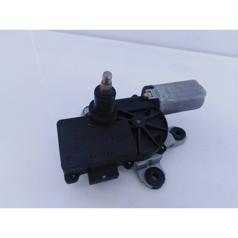 Recambio de motor limpia trasero para chevrolet captiva 2.0 vcdi lt referencia OEM IAM 96627058  E2-B6-10-2