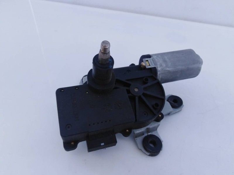 Recambio de motor limpia trasero para chevrolet captiva 2.0 vcdi lt referencia OEM IAM 96627058  E2-B6-10-2