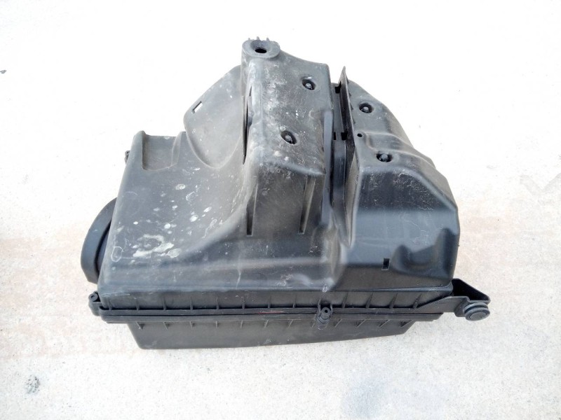 Recambio de filtro aire para volvo xc70 kinetic 2wd referencia OEM IAM   