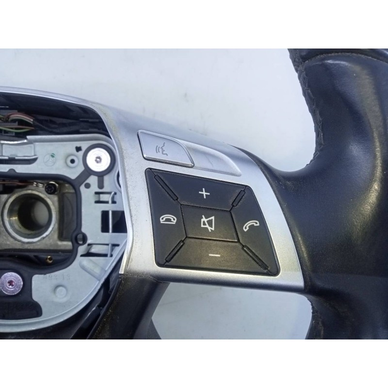 Recambio de volante para mercedes-benz clase c (w204) berlina referencia OEM IAM   E1-A2-38-2