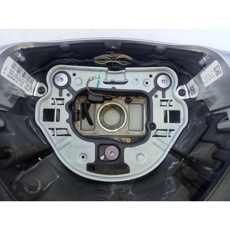 Recambio de volante para mercedes-benz clase c (w204) berlina referencia OEM IAM   E1-A2-38-2