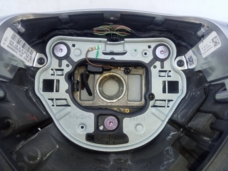 Recambio de volante para mercedes-benz clase c (w204) berlina referencia OEM IAM   E1-A2-38-2